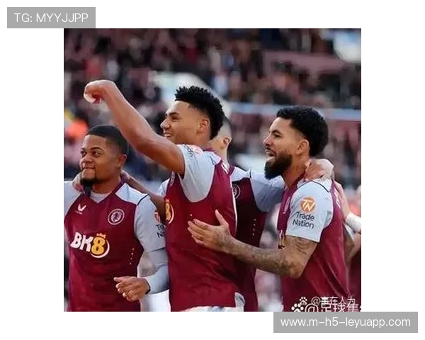 阿贾克斯主场大胜福伦丹，荷甲冠军再度靠近，阿贾克斯对福图纳