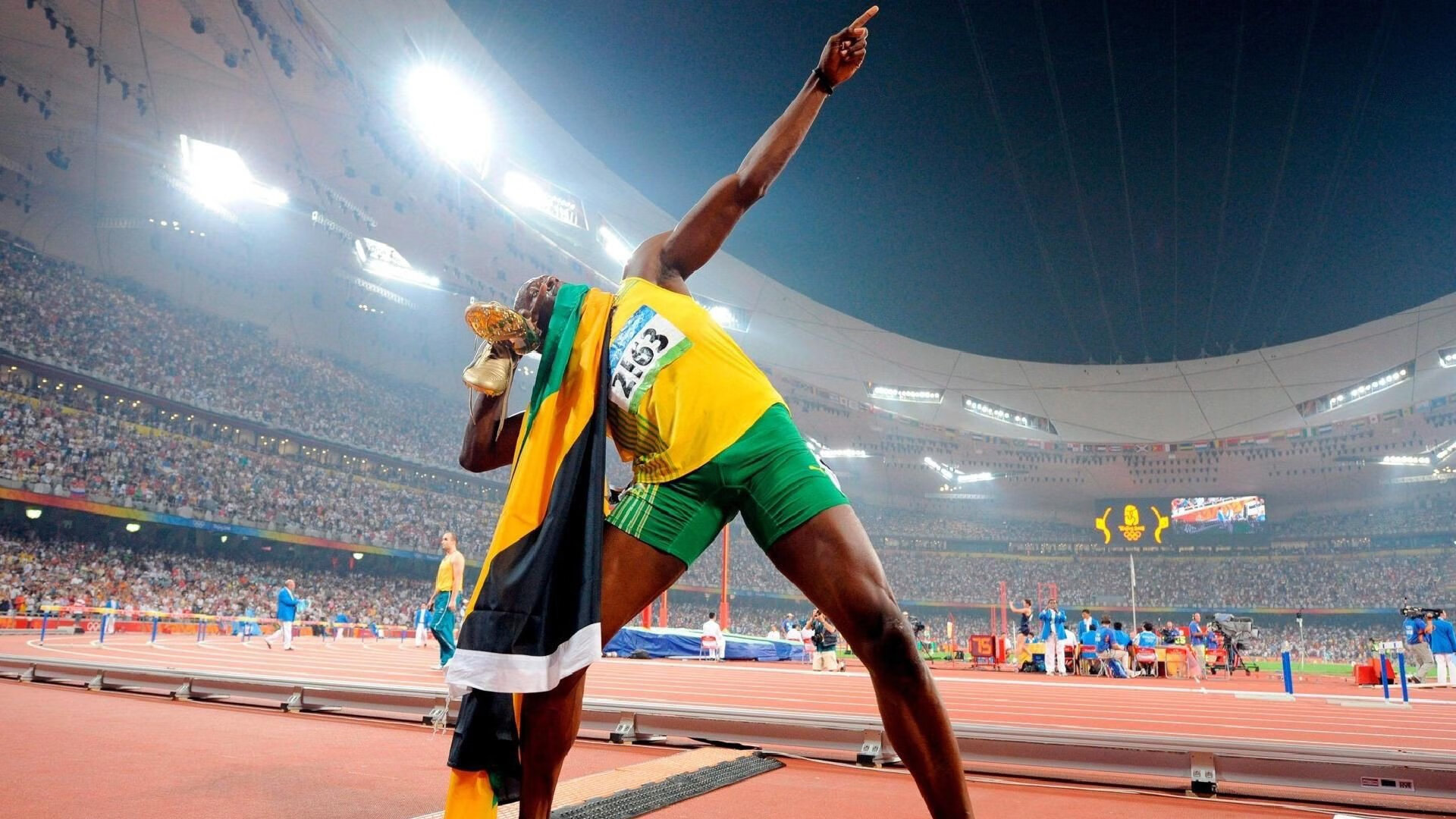 leyu中国-C罗参与纪录片拍摄讲述奋斗过程，c罗的纪录片